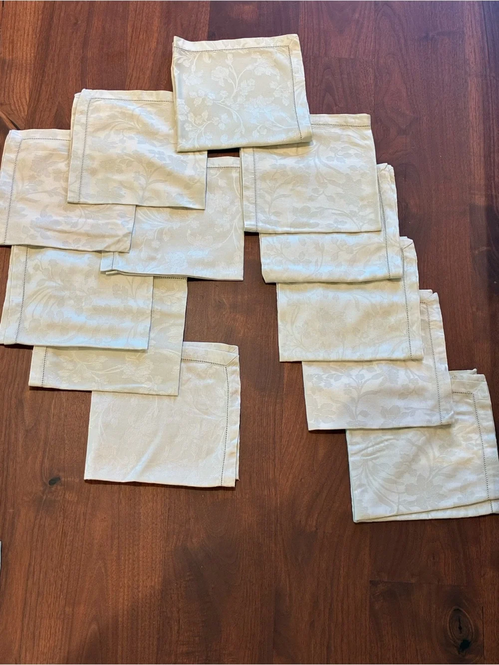 Frette Linen-Blend Placemats and Napkins Set in jaquard